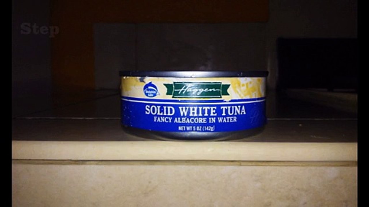 DIY - Homemade Tuna Can Candle