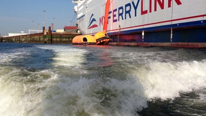 CALAIS - Le "Berlioz" de My Ferry Link bloqué dans le port de Calais