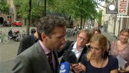 Еврогруппа не возобновит переговоры с Грецией до итогов референдума