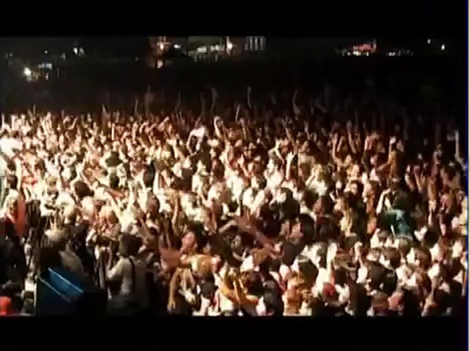 El salmon - Andres calamaro en vivo