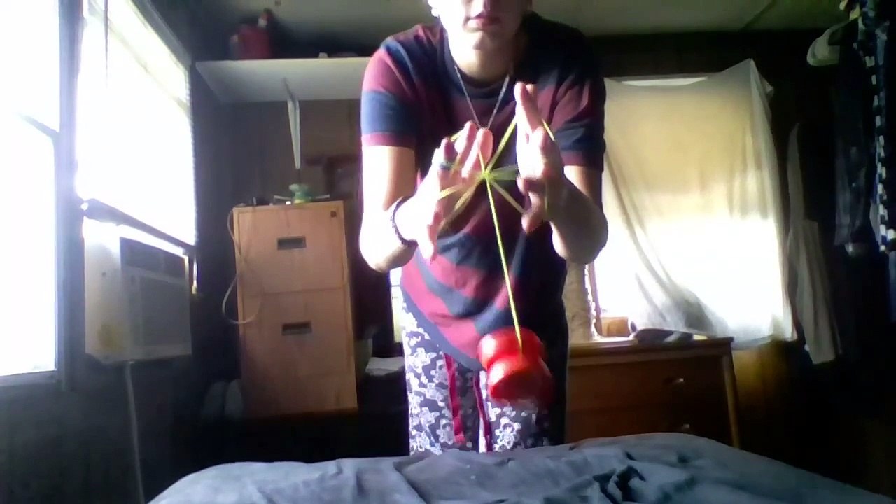 fall out boy - Uma Thurman yoyo style