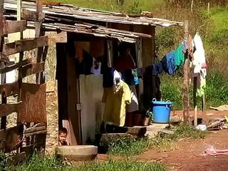 Jornal local: crianças pobres