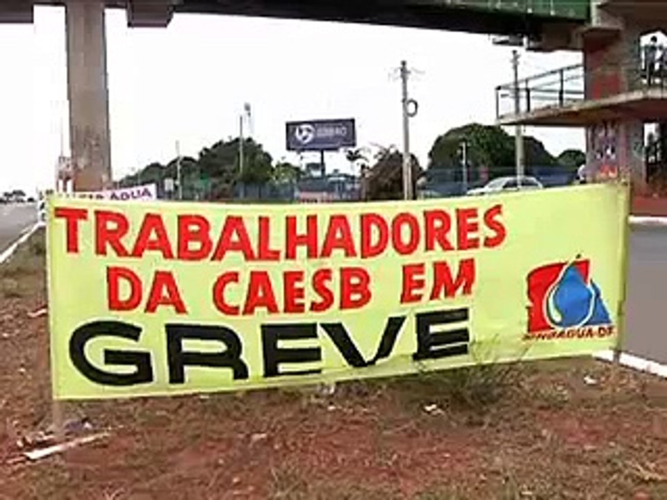 Jornal local: Greve caesb
