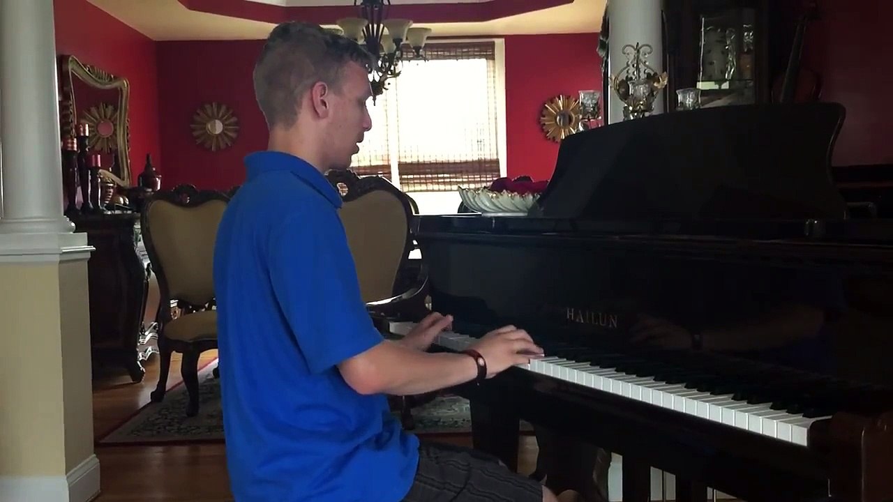 "Citizen Erased", by Muse. (Piano cover played by Mohamed Faris)