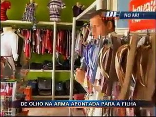 df alerta: arma apontada para filha