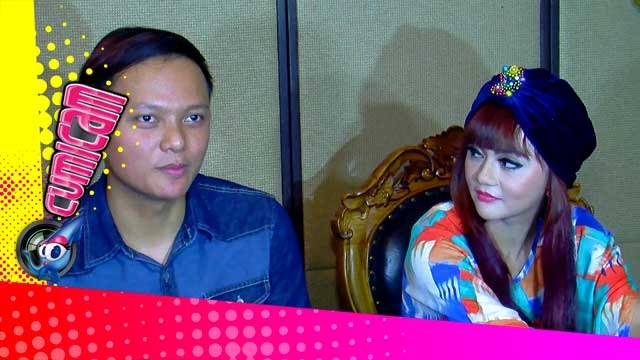 Jenita Janet Mendapat Kado Spesial - Cumicam 02 Juli 2015