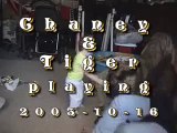 Cachorro e bebe brincando - Vídeo sensacional