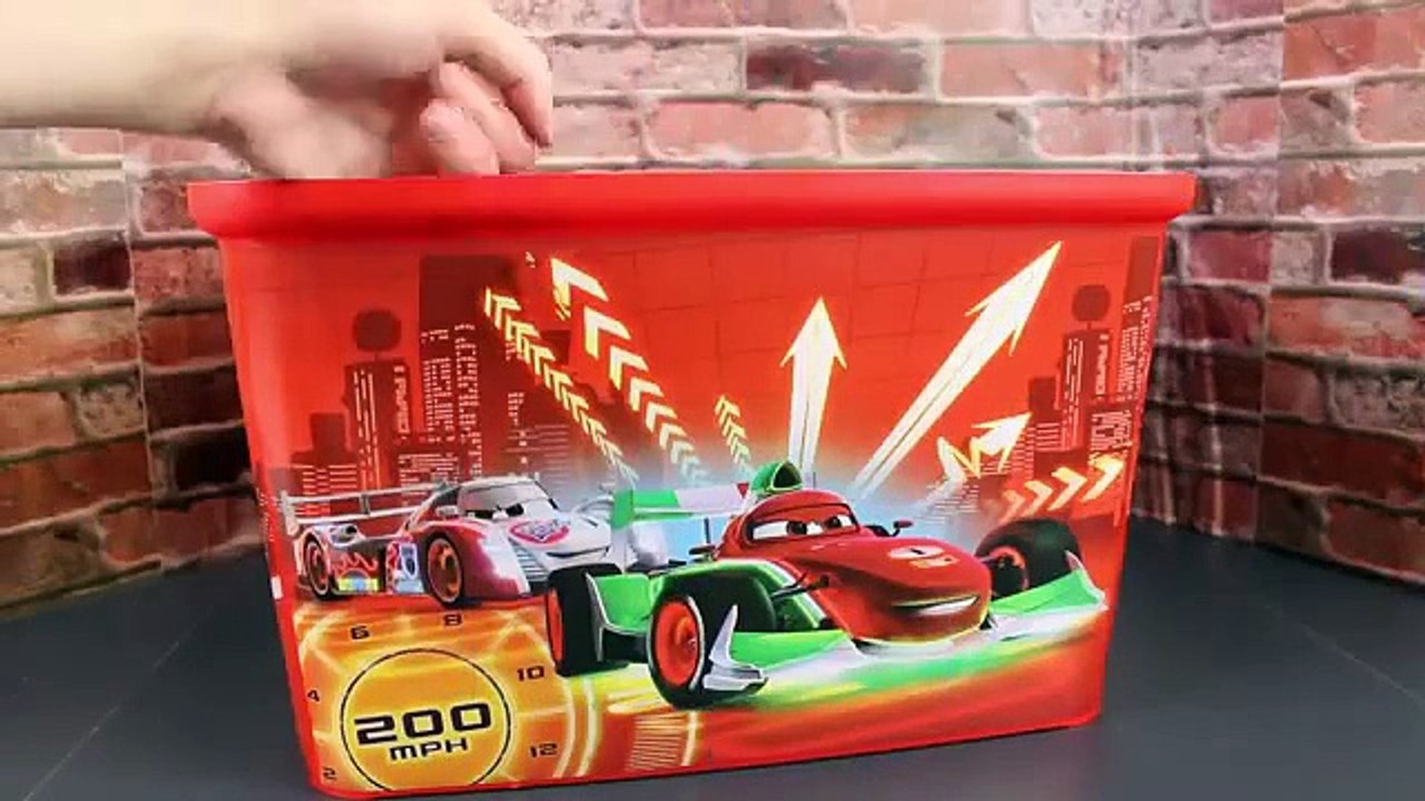 Metallic Dragon Lightning Mcqueen CARS TOON 5 Diecast Mater's Tall Tales Disney Toys Dr. Mater Mask