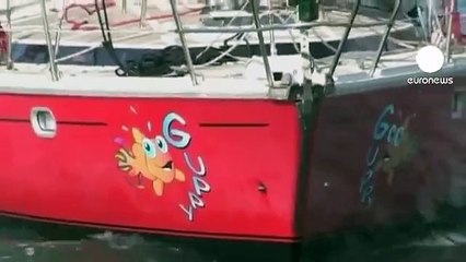 La adolescente Laura Dekker completa su polémica vuelta al mundo a vela