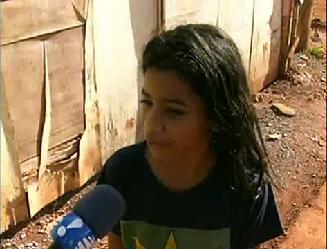 Jornal local: Estrutural lama