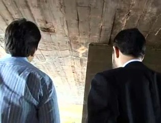 Jornal local: Falhas viaduto