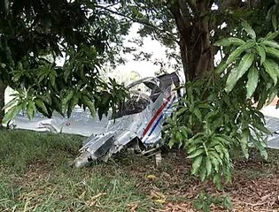Ultraleve cai no DF e deixa dois feridos
