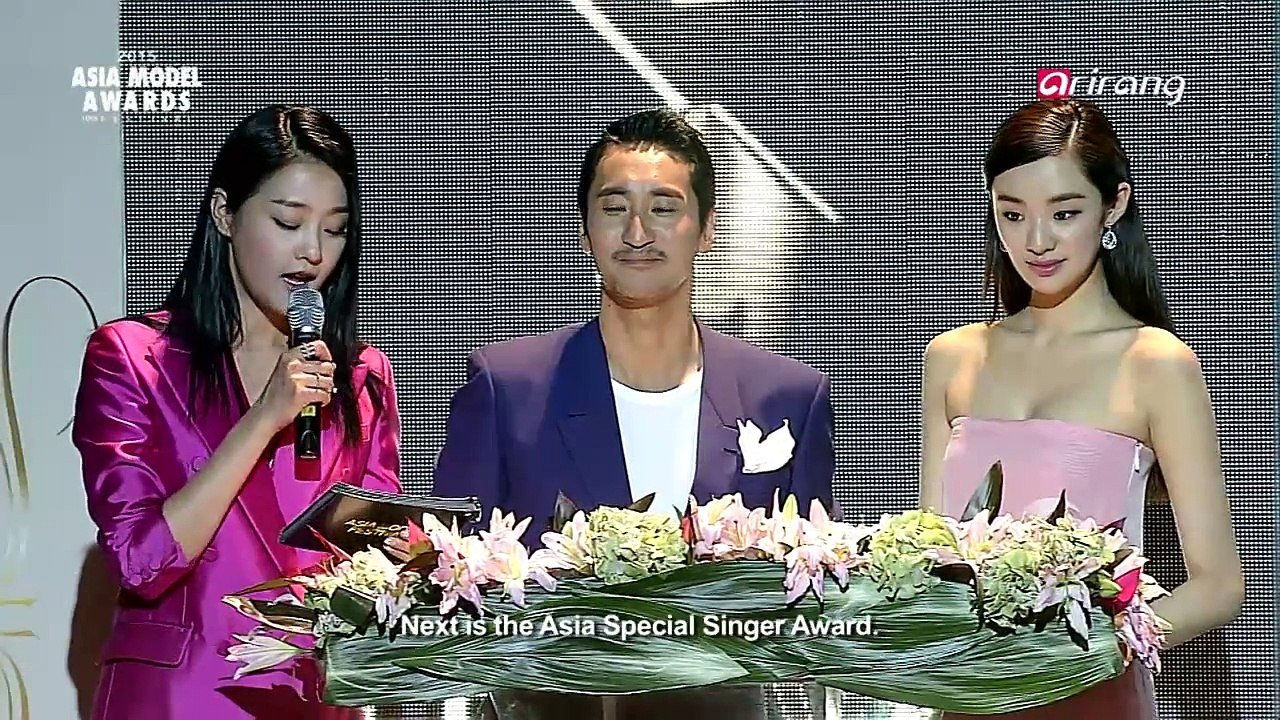 Anna Sui Assistan