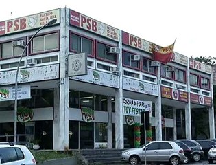 Jornal Local - Expulsão de deputados