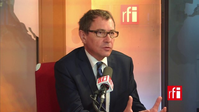 Robert Rochefort, invité de la matinale sur RFI - 260615