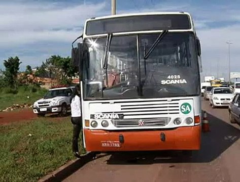 Jornal local: Acidente ônibus