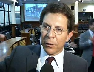 Jornal local: Suite Confusao Camara