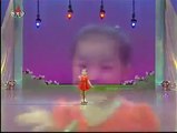 Little Chinese Girl singing with amazing expressions (FUNNY) - Tune.pk