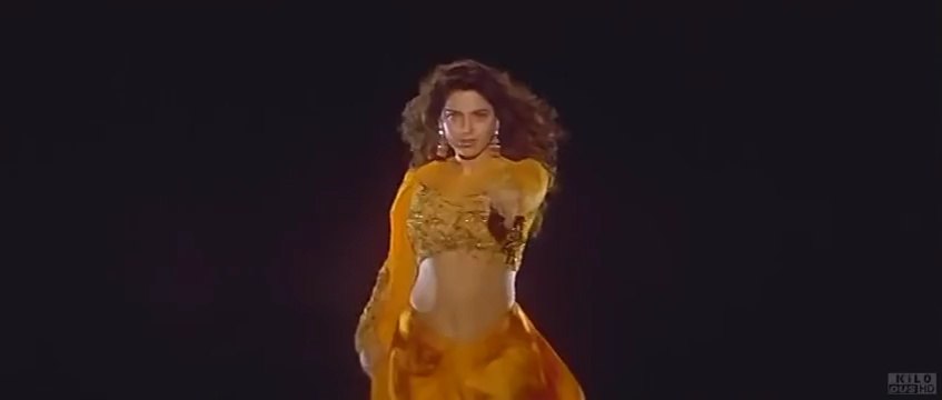 shahrukh khan obsession for juhi chawla.