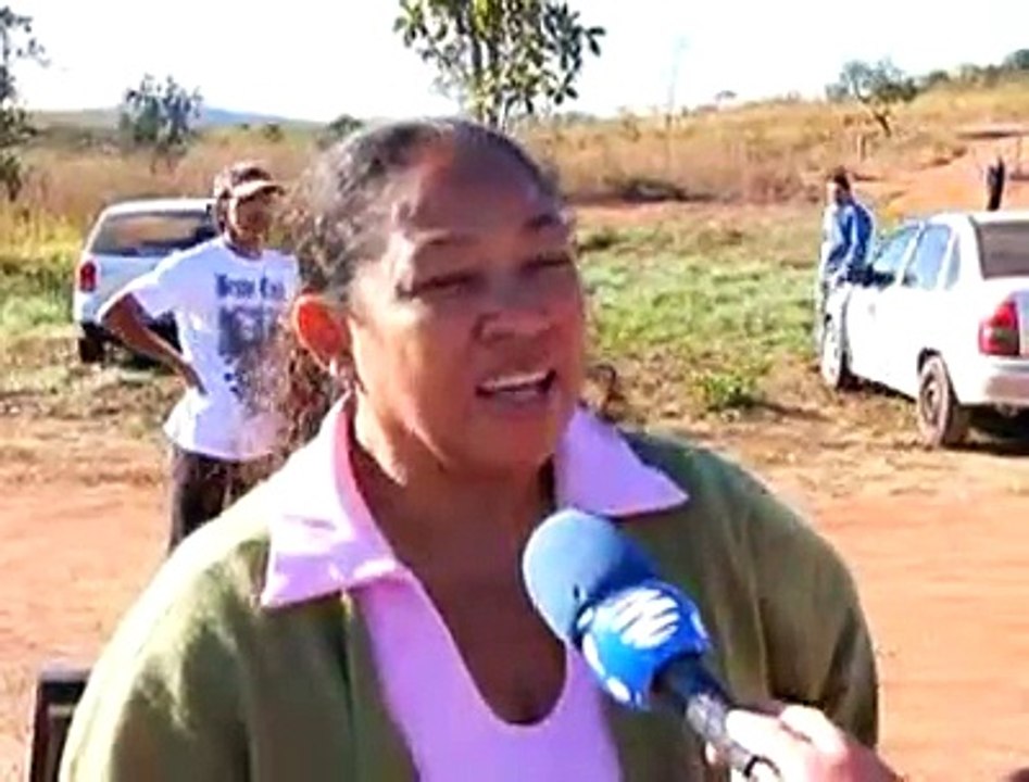 Jornal local: Manifestação BR