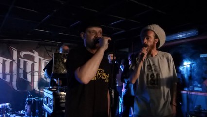 SAÏ SAÏ backés par Dj Kafra au Molotov - rouleur a l'heure (live)