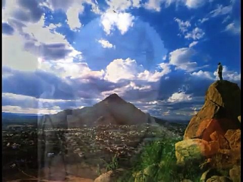 M.S. Subbulakshmi sings at the main temple at Tiruvannamalai