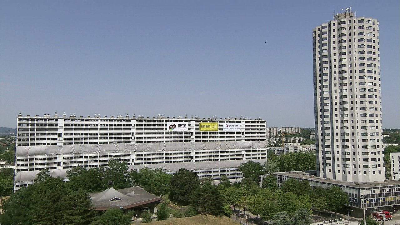 Demolition de la barre 230 - Lyon Duchère