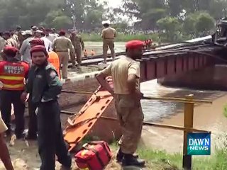 Train fall in canal near Gujranwala
