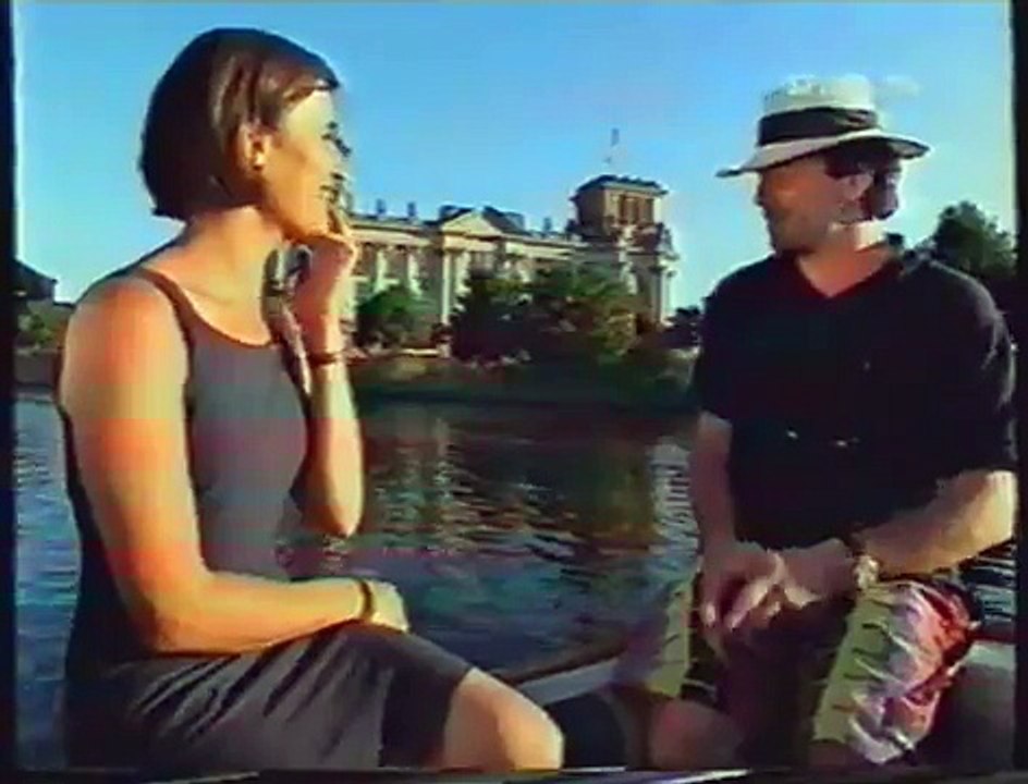 Wolfgang Lippert erzählt Sandra Maischberger einen Witz