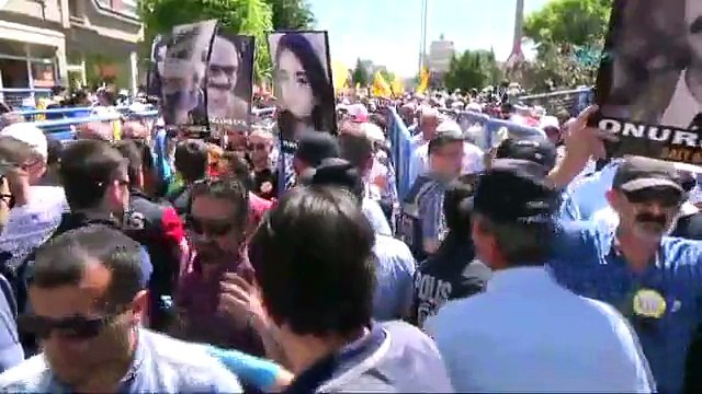 Madımak Oteli kurbanları anısına yürüdüler