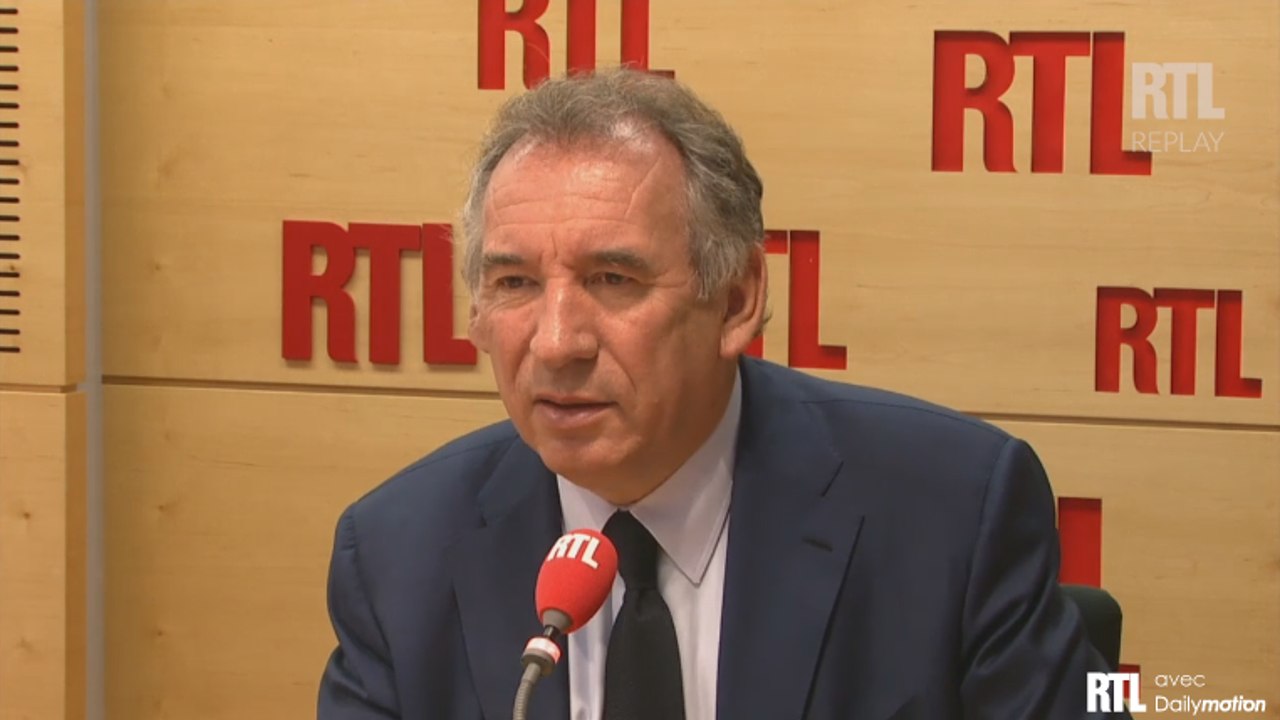 Pour Bayrou, le «non» au référendum grec enclencherait «la sortie de la Grèce de l'euro»