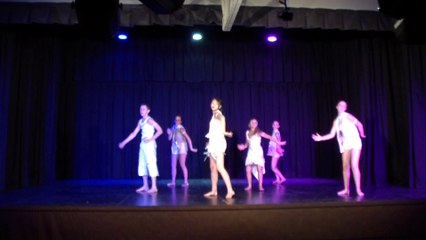 10 BREAK FREE    par les ADOS  gala Romilly 2015