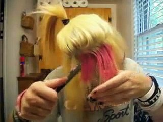 Dying the underlayer of your hair. scene stlye.