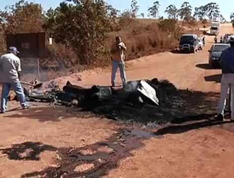 Jornal Local: Protesto Águas Lindas