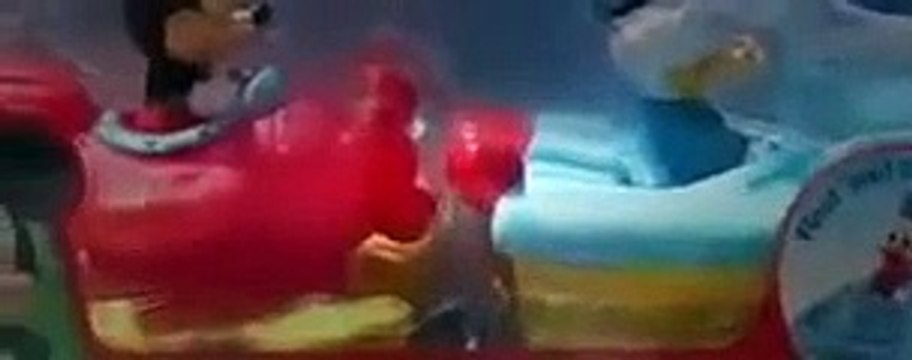 Mickey Mouse Clubhouse Bath Squirter with Donald Duck Mickeys Rescue Boat Airplane ToysRev [Full Epi