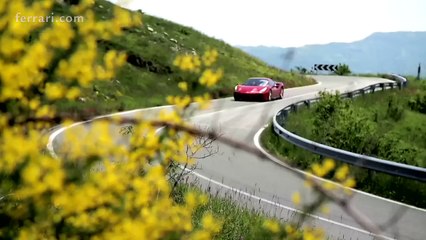 La Ferrari 488 GTB s'offre une petite virée sur route