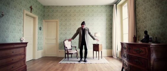 Singing the same song in 15 different places with natural reverbs