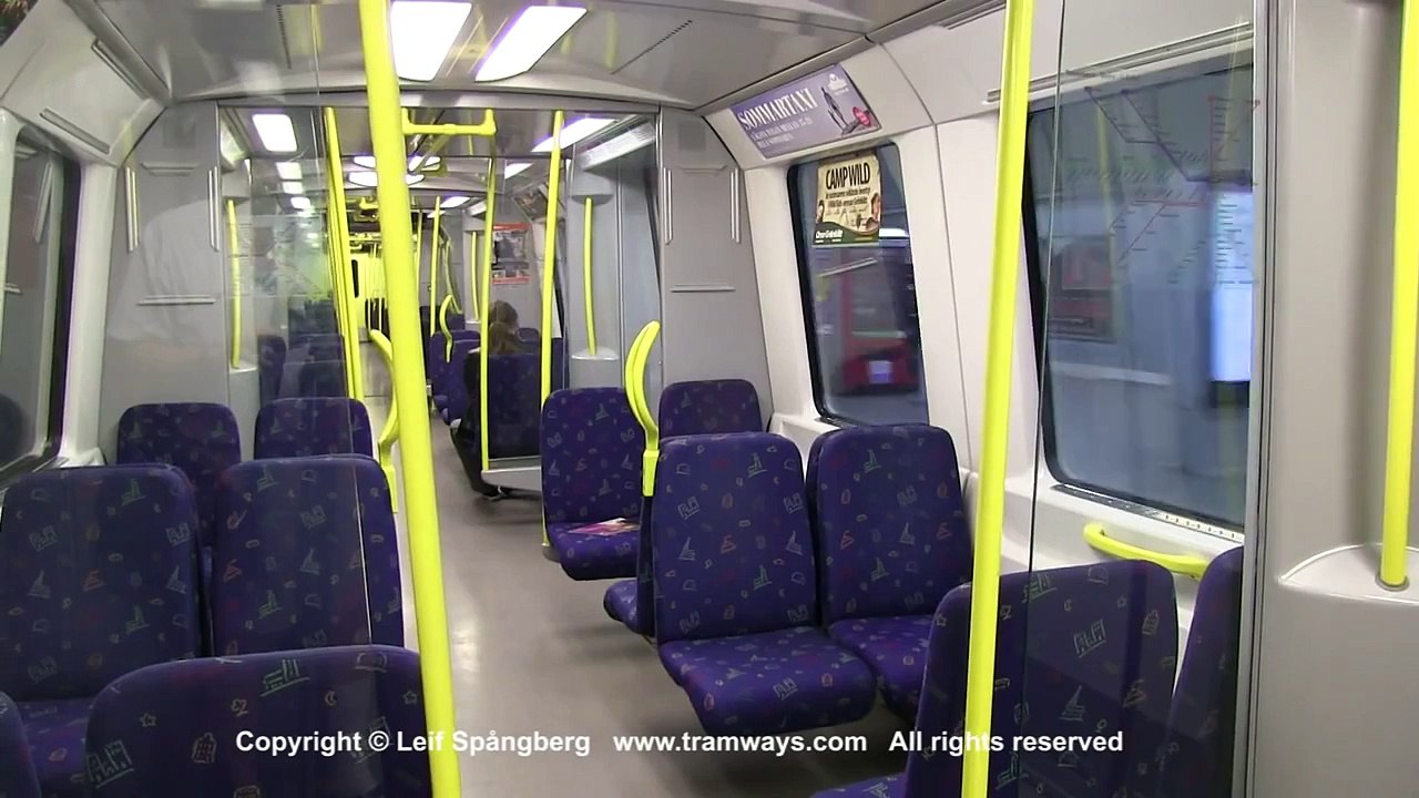 SL Tunnelbana tåg / Metro trains at Odenplan station, Stockholm, Sweden