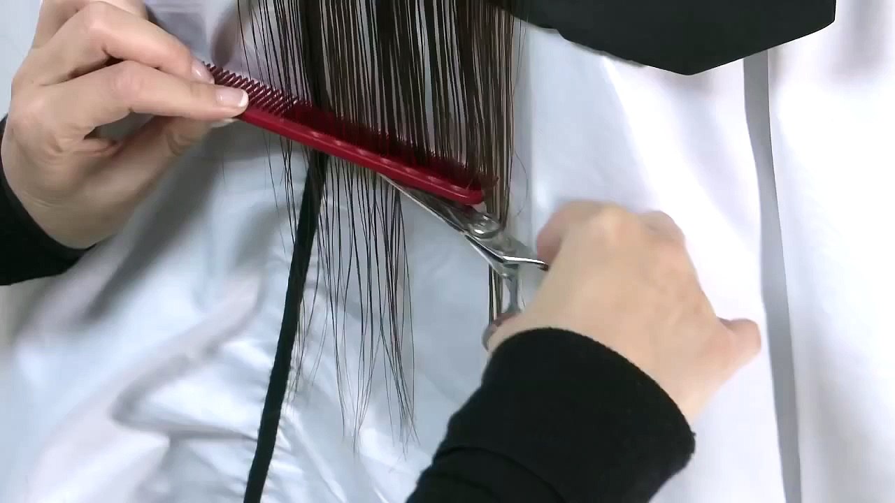 How to cut a One Length haircut - Women's long hair by Tracey Hughes - Preview  250
