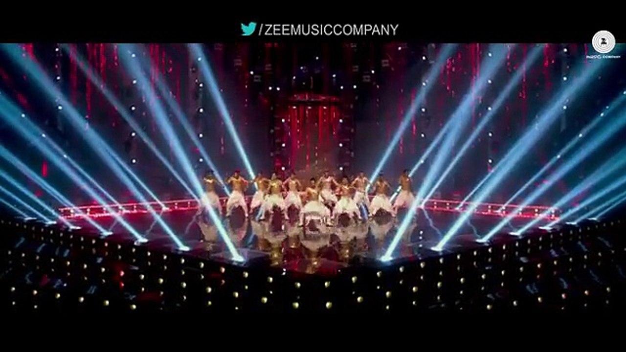 Vande Mataram - Disney's ABCD 2 - Varun Dhawan - Shraddha Kapoor.