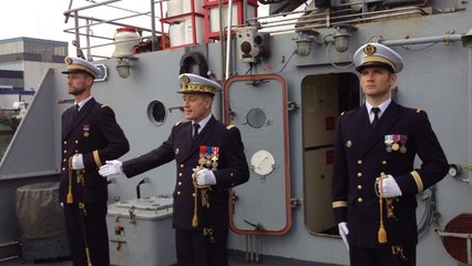 Prise de commandement à bord du Lynx, bâtiment école de la Marine nationale