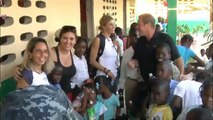 Martina Colombari in Haiti