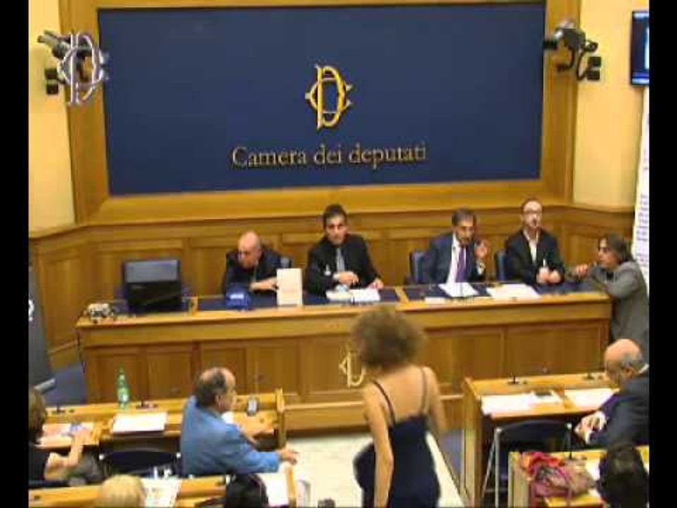 Roma - Diritti degli animali - Conferenza stampa di Paolo Bernini (01.07.15)