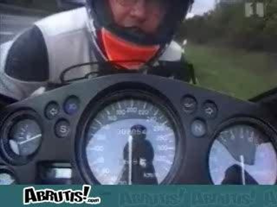 moto_300