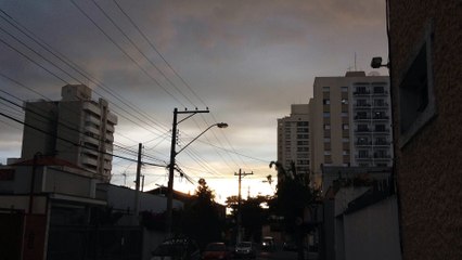 Vídeos by iPhone 4, cotidiano de uma caminhada, 2015, Taubaté, SP, Brasil, (133)