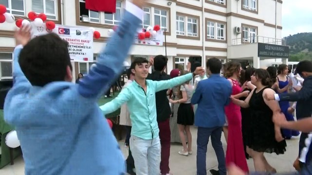 34 Taşova Sağlık Meslek Lisesi 2015 Mezuniyet Töreni