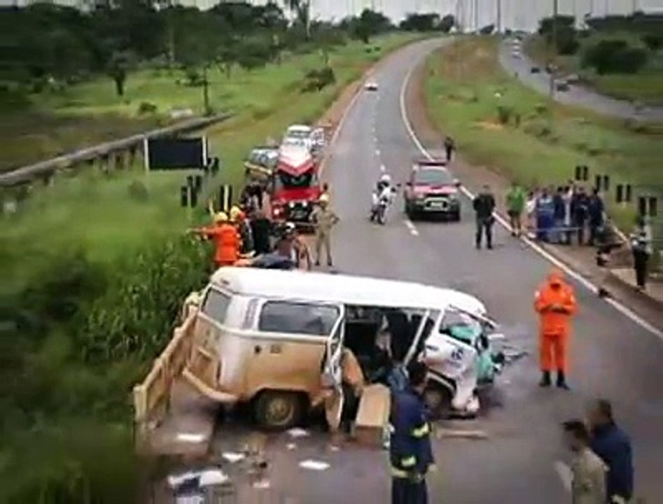 Jornal local: Acidente BR 020