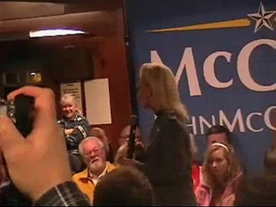 Cindy McCain introduces her husband