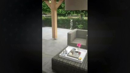 Un réfrigérateur de bières, caché dans le sol de votre jardin!
