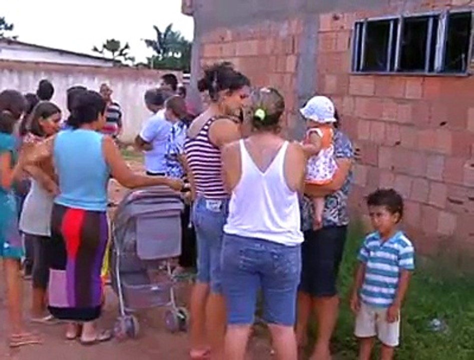 Jornal local: luz contorno